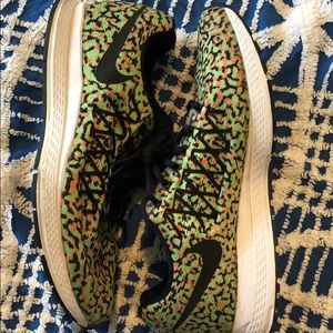 FLASH SALE Womens nike 12